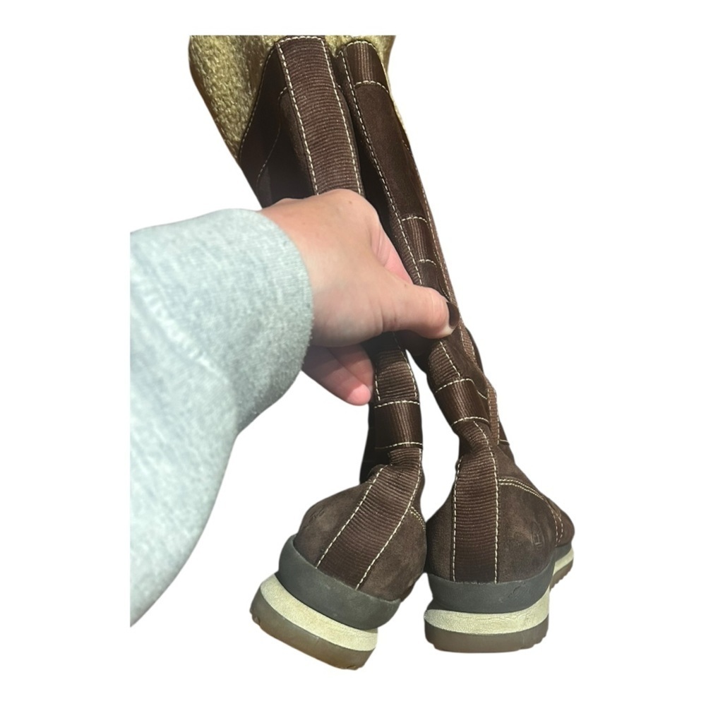 Timberland Women’s Tall Brown Suede Boots with Sherpa Trim Size 9M - Picture 2 of 7